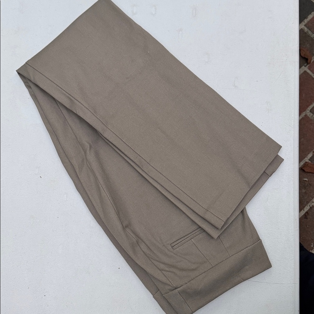 Chico’s Women's stretch Tan Pants
